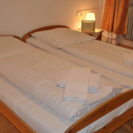 Weinstube Heigl Restaurante Pizzeria Puccini Hotel Landshut Eksteriør billede